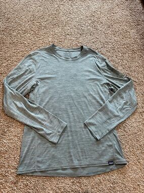 Patagonia Capilene Men's Long Sleeve Crew Top - Sage Green